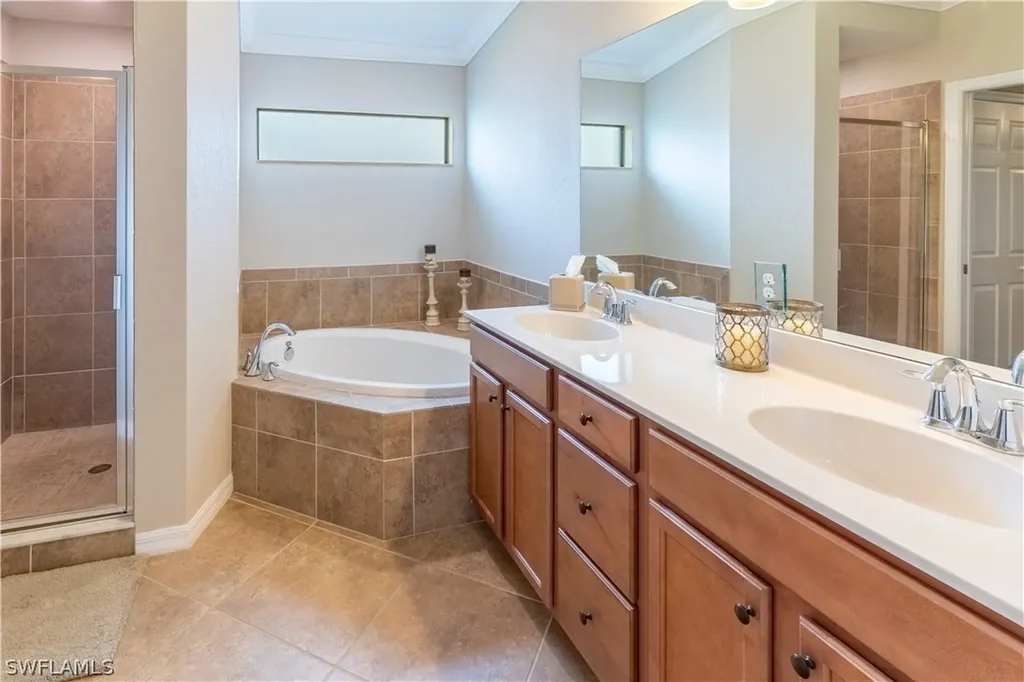 9521 Avellino Way Naples FL 34113