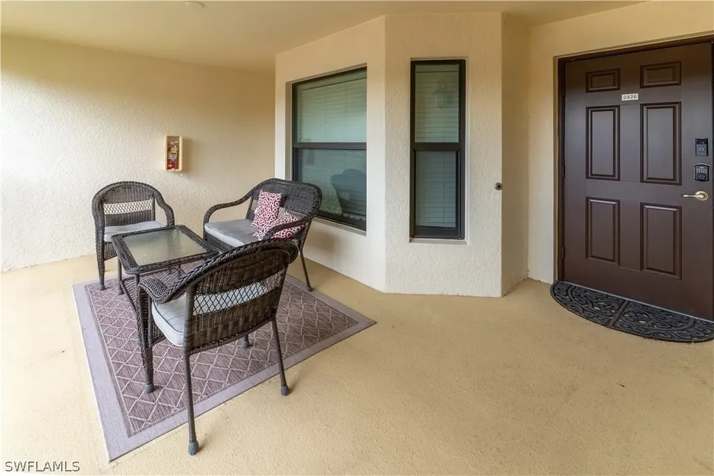 9521 Avellino Way Naples FL 34113