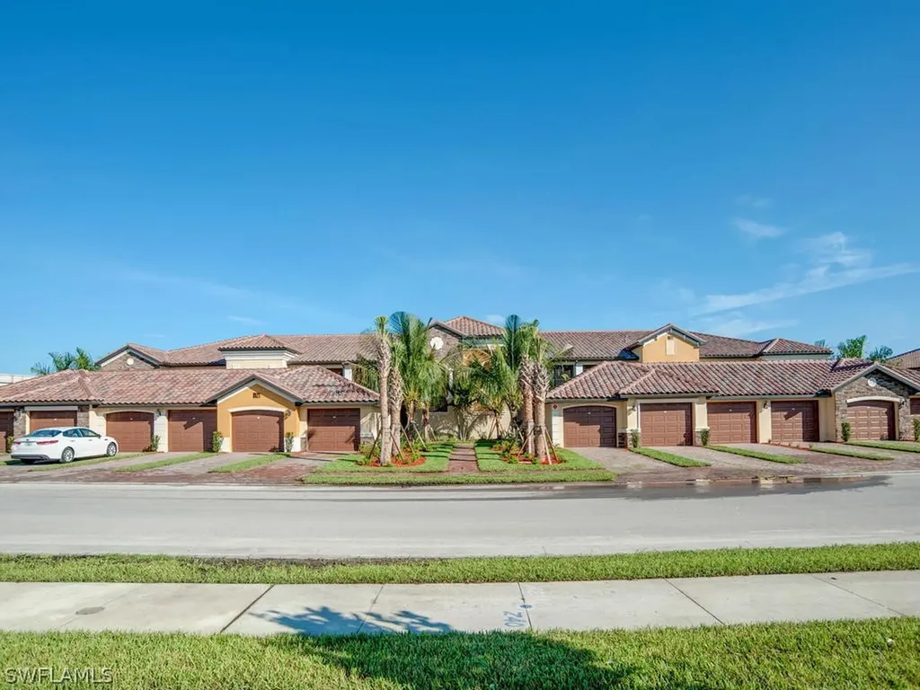 9521 Avellino Way Naples FL 34113