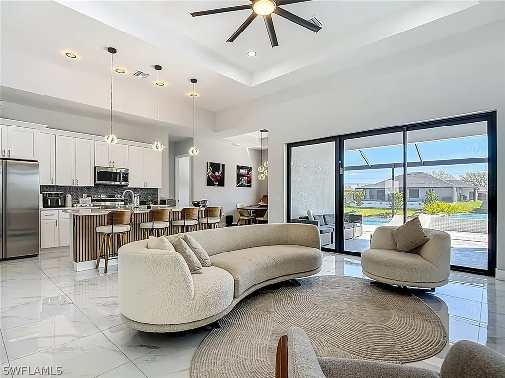 427 NW 7th Avenue Cape Coral FL 33993