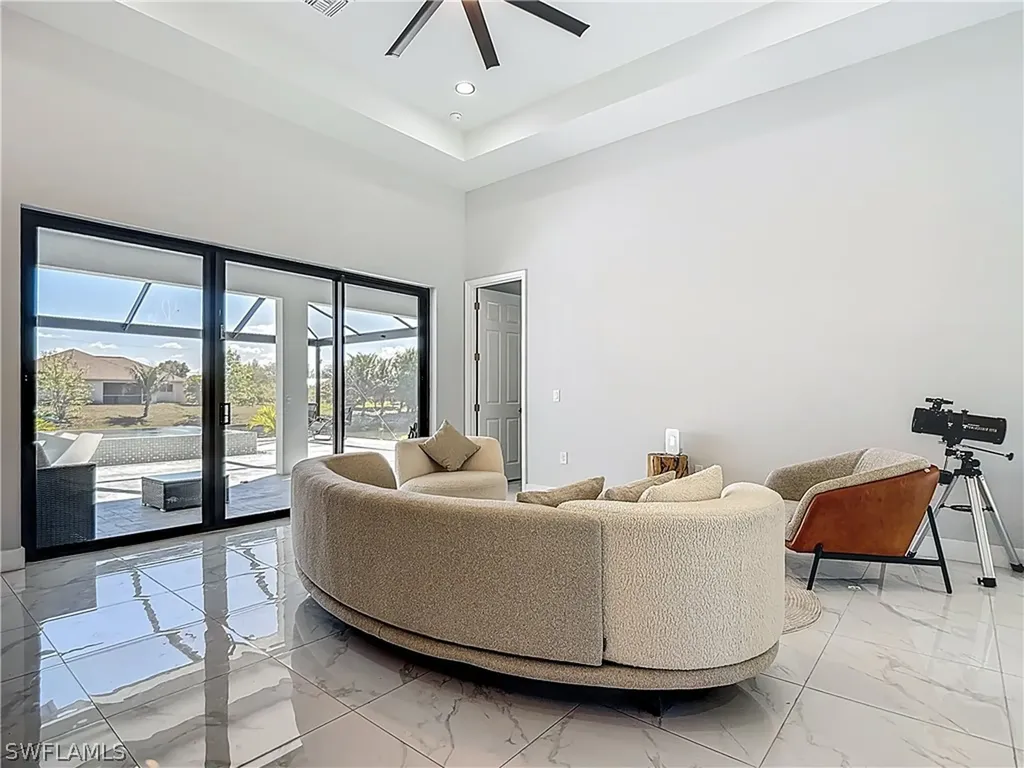 427 NW 7th Avenue Cape Coral FL 33993