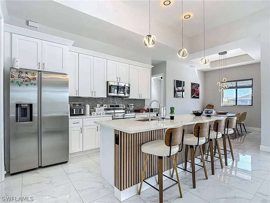 427 NW 7th Avenue Cape Coral FL 33993