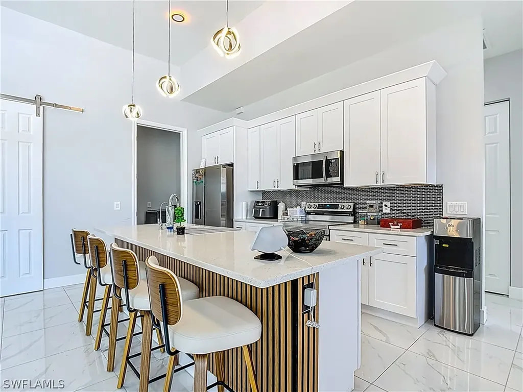 427 NW 7th Avenue Cape Coral FL 33993