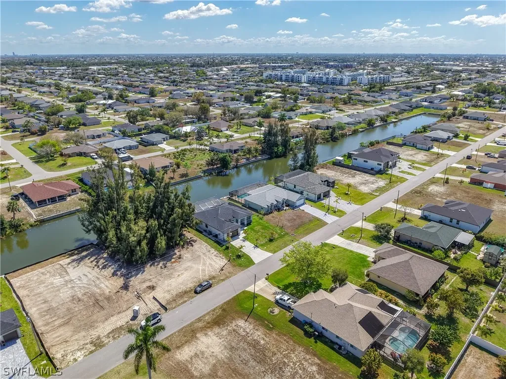 427 NW 7th Avenue Cape Coral FL 33993