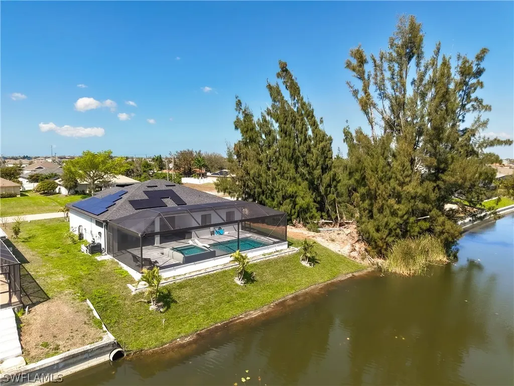 427 NW 7th Avenue Cape Coral FL 33993
