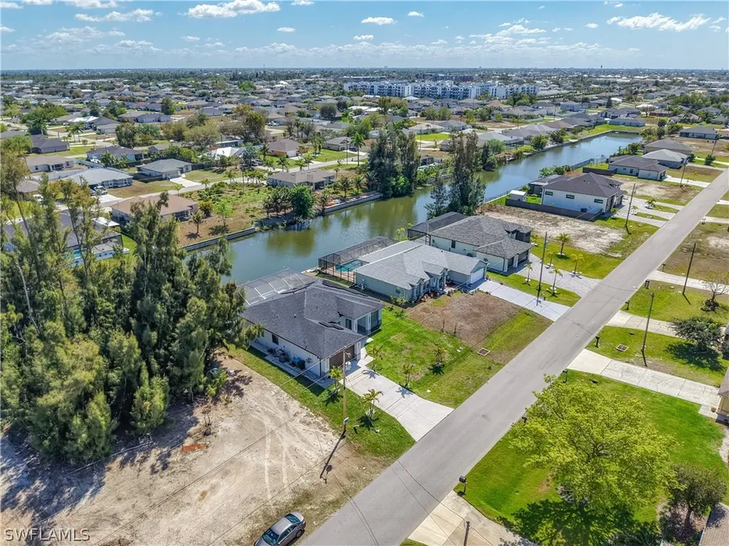 427 NW 7th Avenue Cape Coral FL 33993