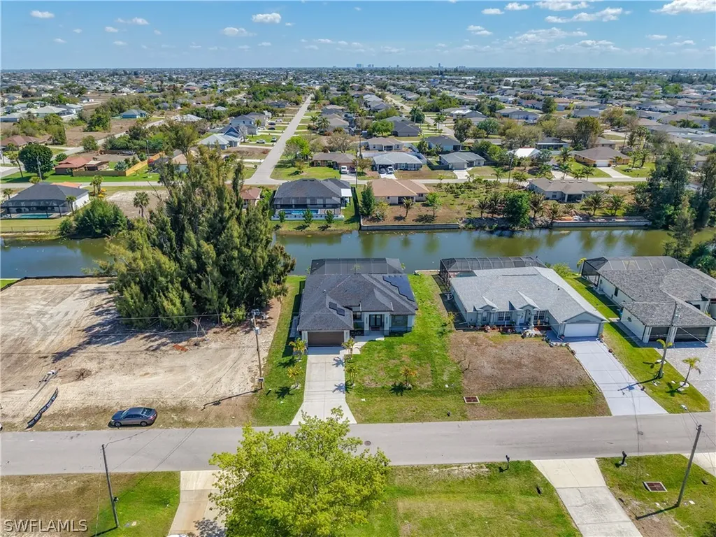 427 NW 7th Avenue Cape Coral FL 33993