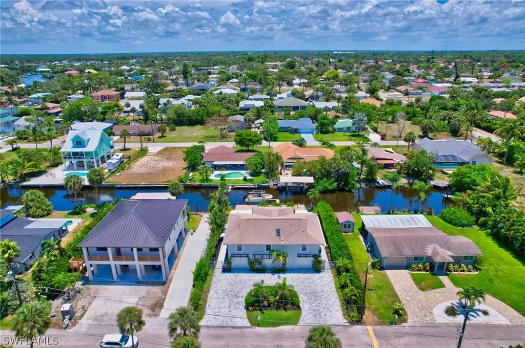 27293 Arroyal Road E Bonita Springs FL 34135