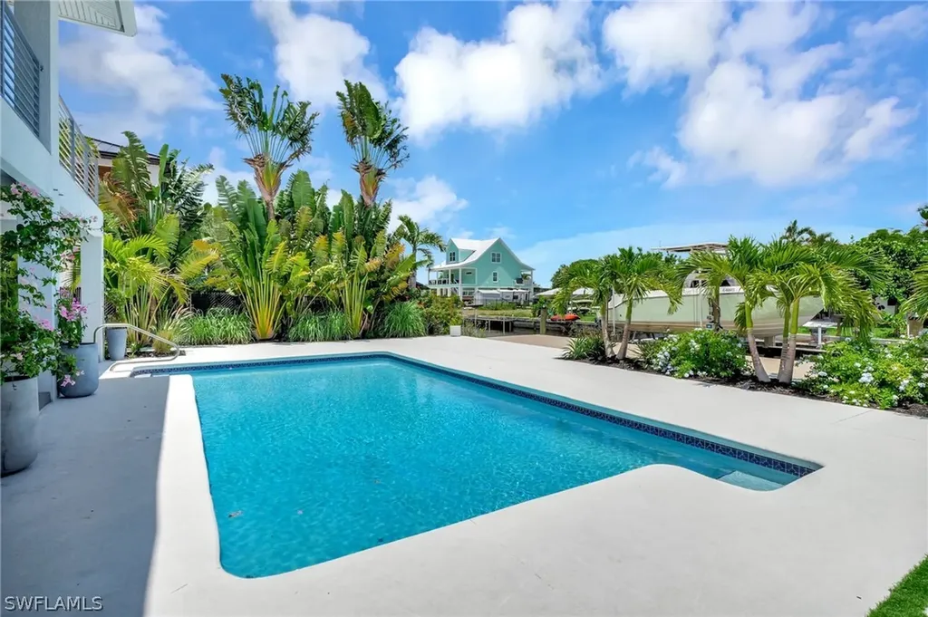 27293 Arroyal Road E Bonita Springs FL 34135