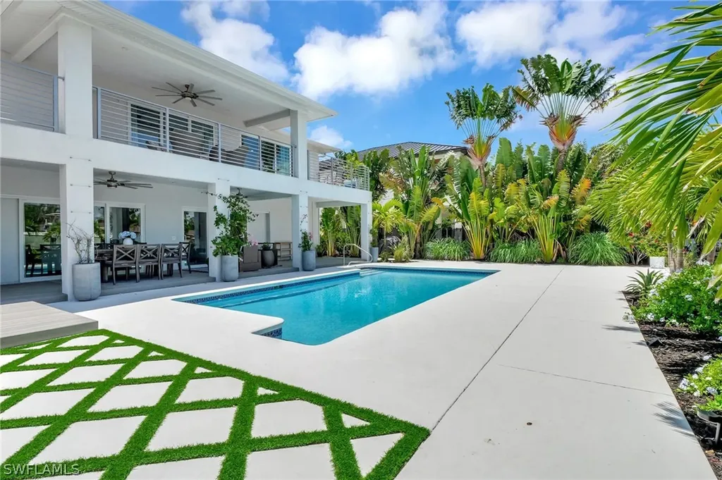 27293 Arroyal Road E Bonita Springs FL 34135