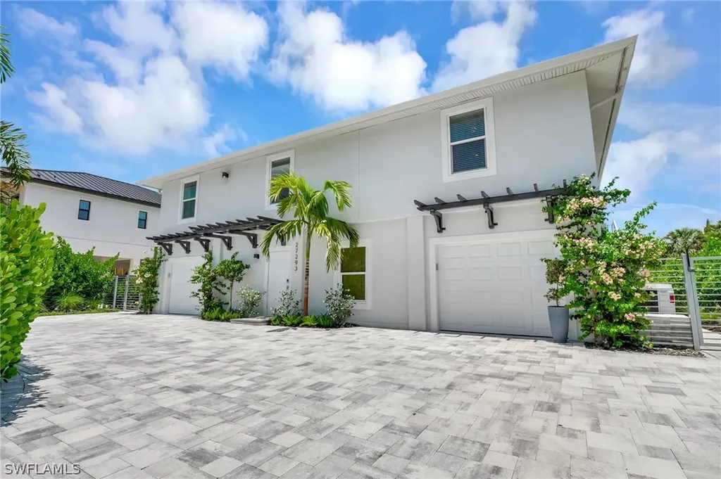 27293 Arroyal Road E Bonita Springs FL 34135