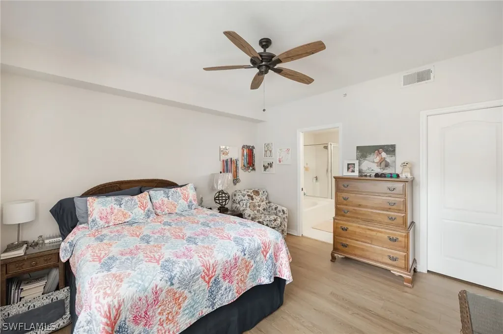 348 Dover Place Naples FL 34104