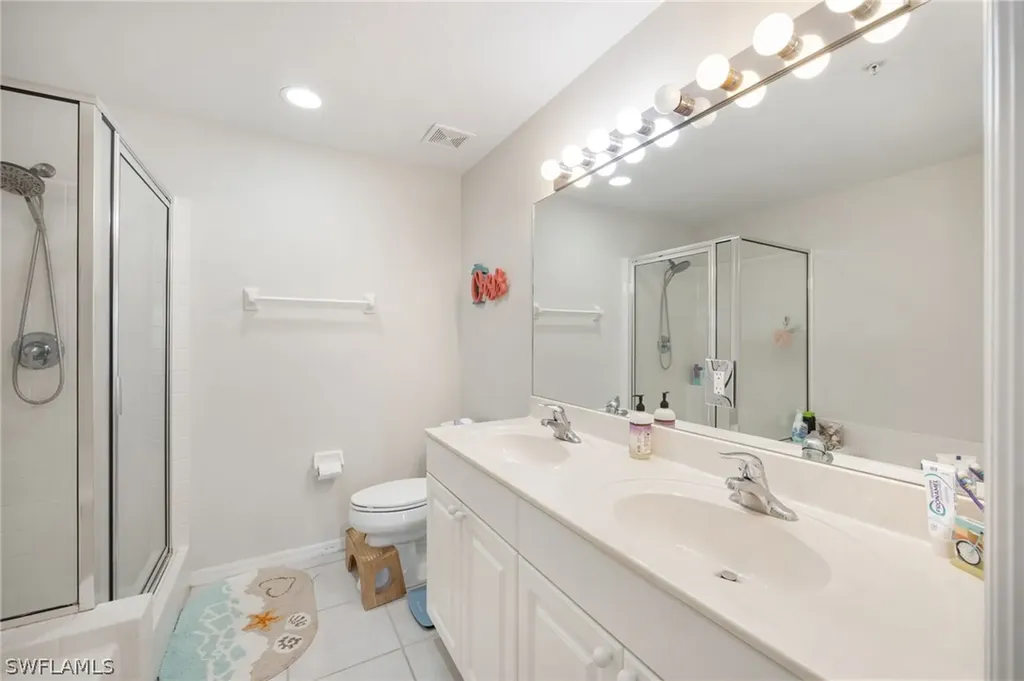 348 Dover Place Naples FL 34104
