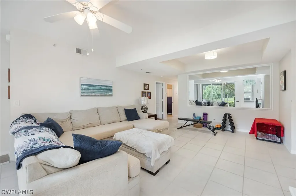 348 Dover Place Naples FL 34104