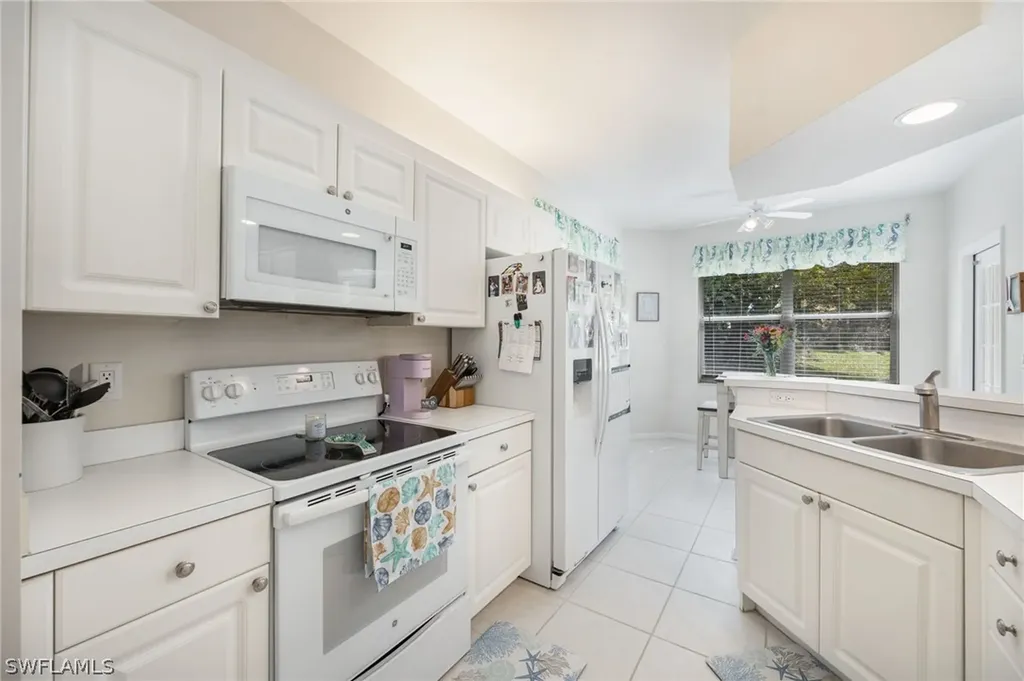 348 Dover Place Naples FL 34104