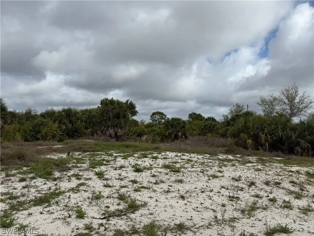 9644 / 9652 Arnaz Circle Port Charlotte FL 33981