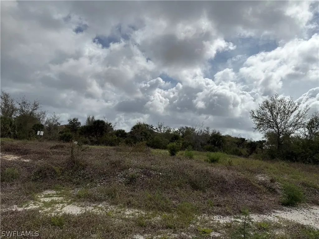 9644 / 9652 Arnaz Circle Port Charlotte FL 33981