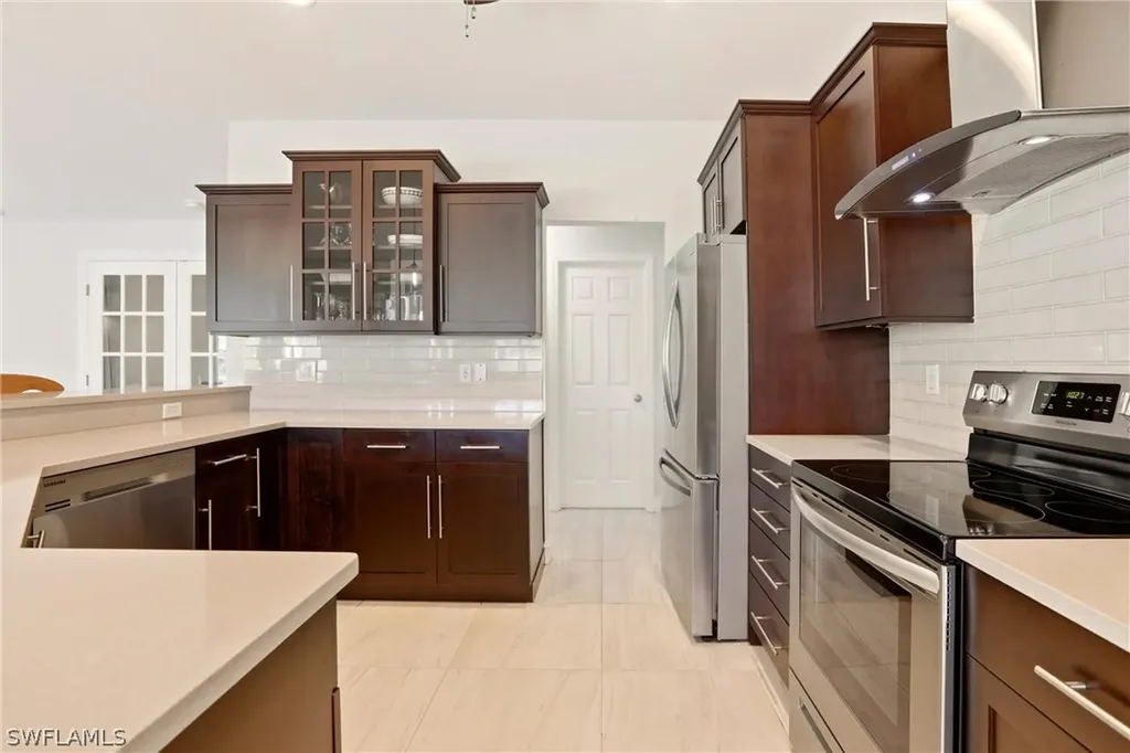 4282 Longshore Way N Naples FL 34119