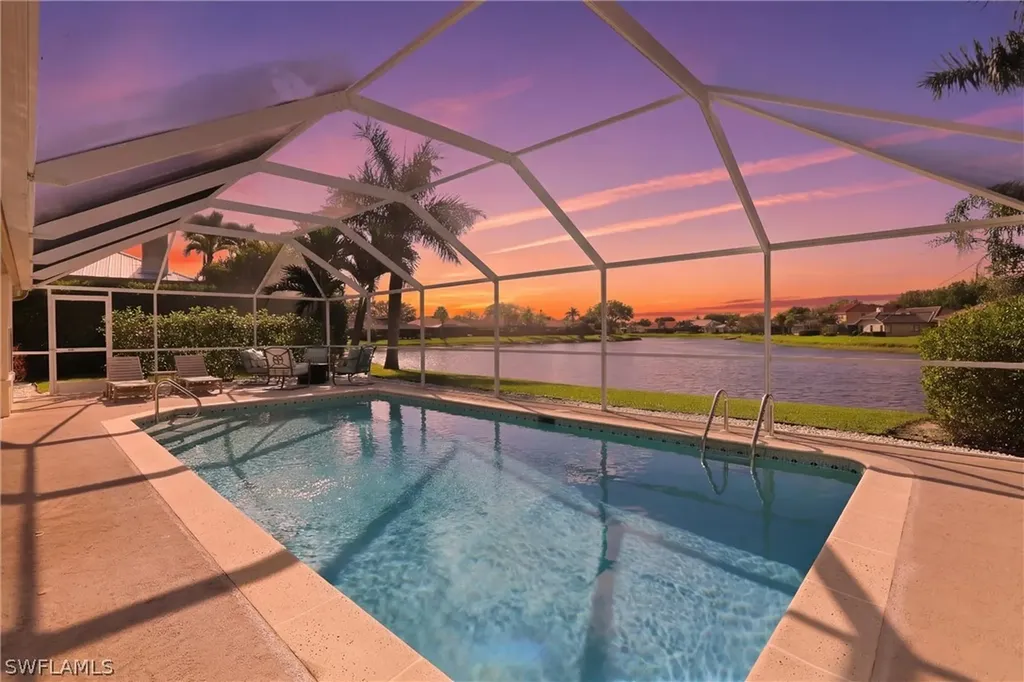 4282 Longshore Way N Naples FL 34119