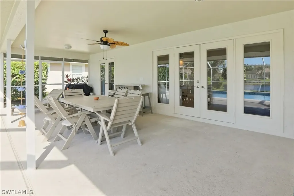 4282 Longshore Way N Naples FL 34119