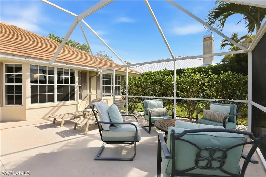 4282 Longshore Way N Naples FL 34119