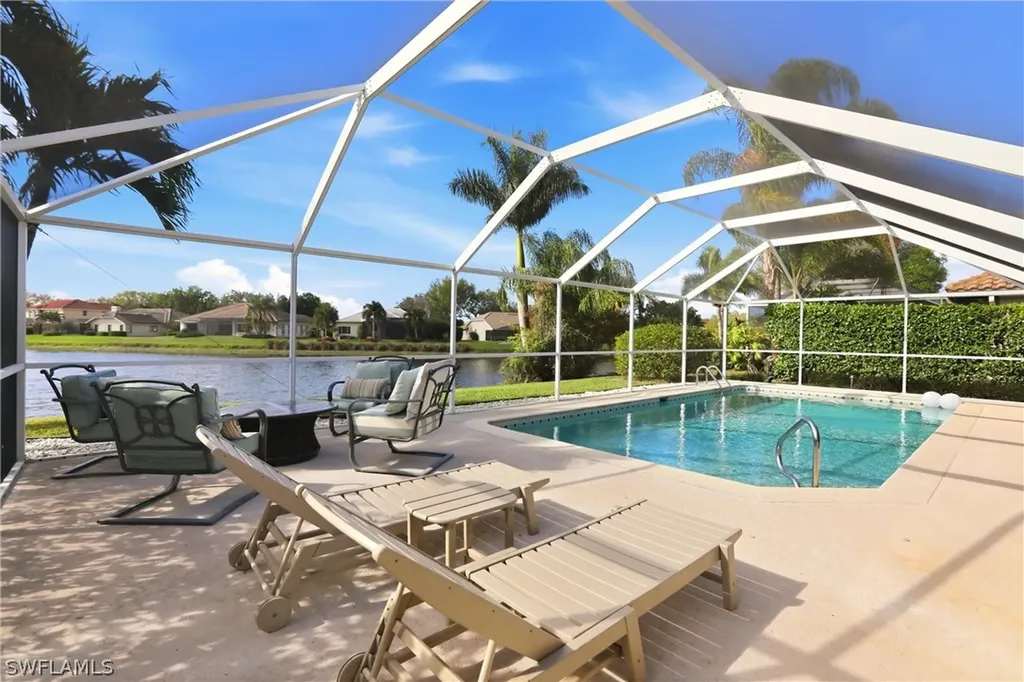 4282 Longshore Way N Naples FL 34119