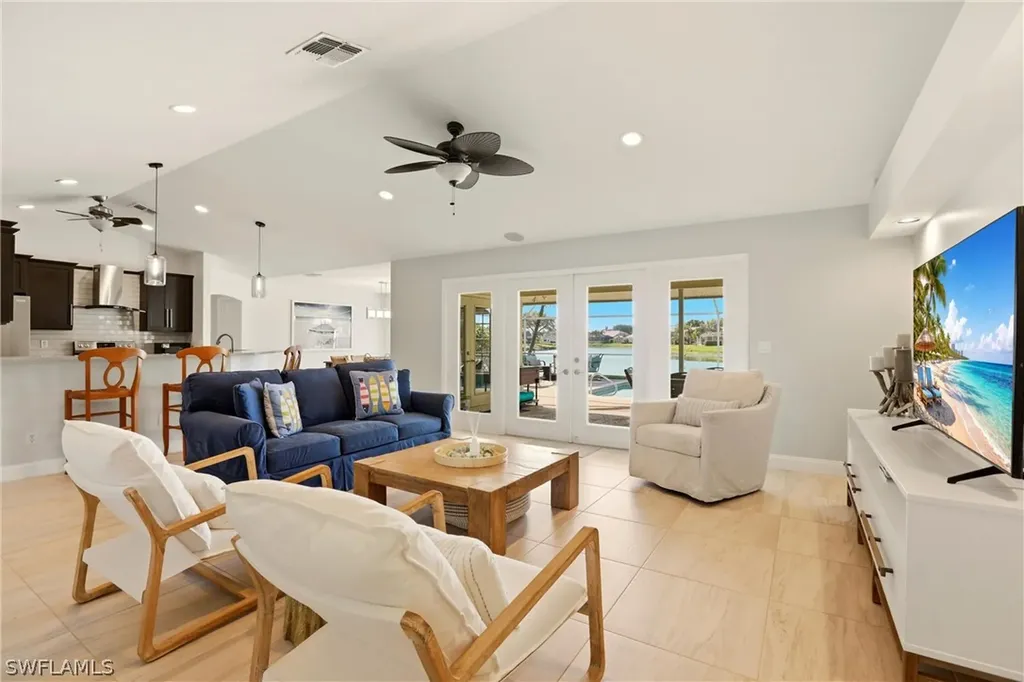 4282 Longshore Way N Naples FL 34119