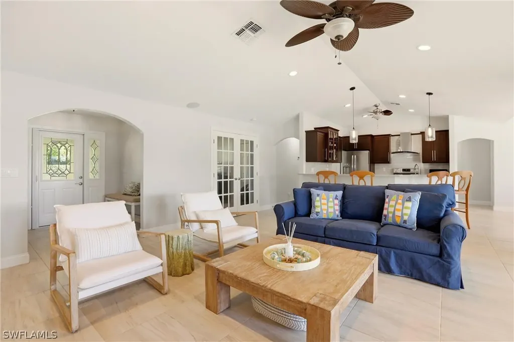 4282 Longshore Way N Naples FL 34119