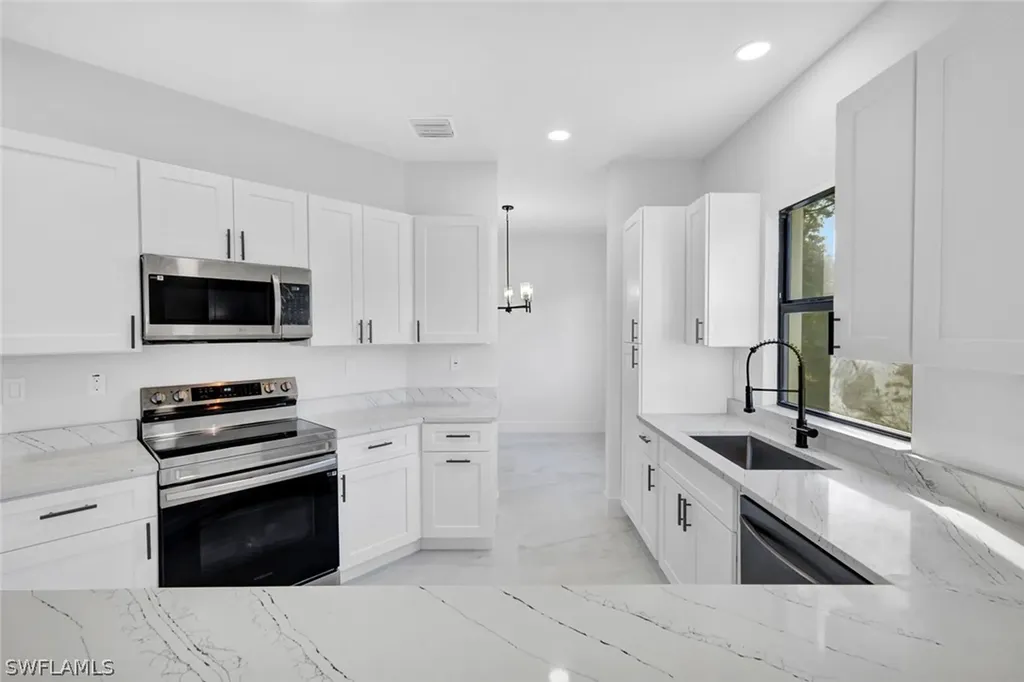1222 Hilliard Street E Lehigh Acres FL 33974