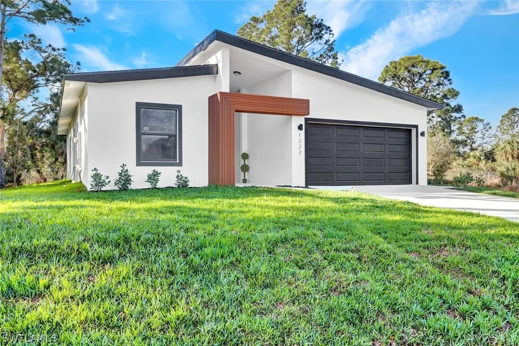 1222 Hilliard Street E Lehigh Acres FL 33974