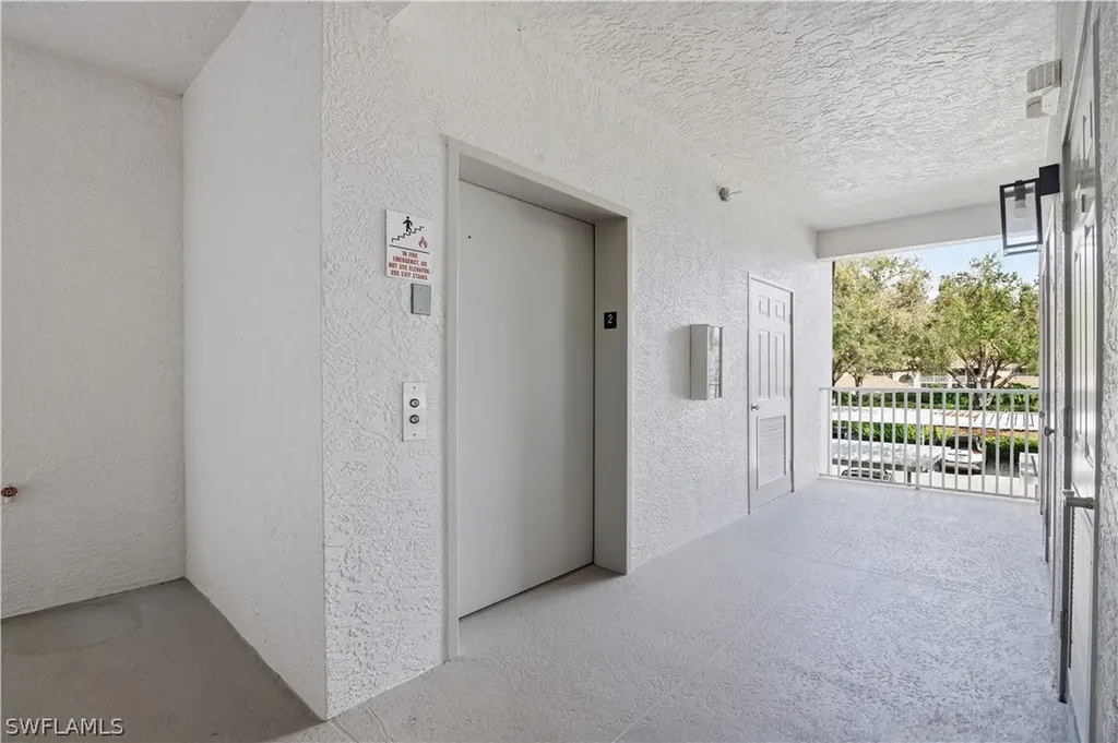 8076 Queen Palm Lane Fort Myers FL 33966