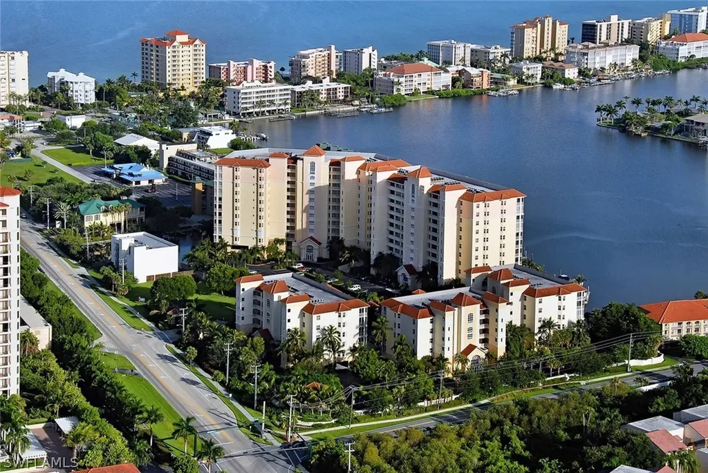 400 Flagship Drive Naples FL 34108