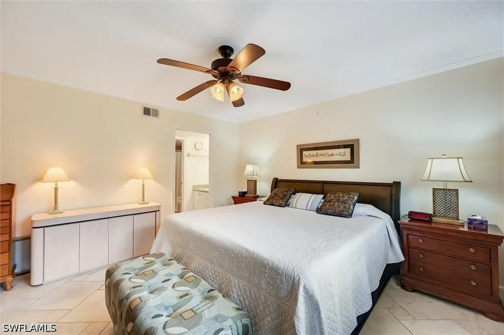 3032 Sandpiper Bay Circle Naples FL 34112
