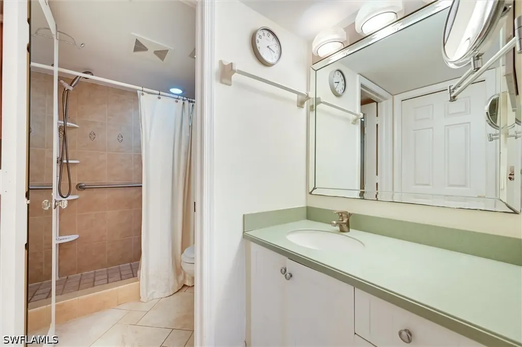 3032 Sandpiper Bay Circle Naples FL 34112