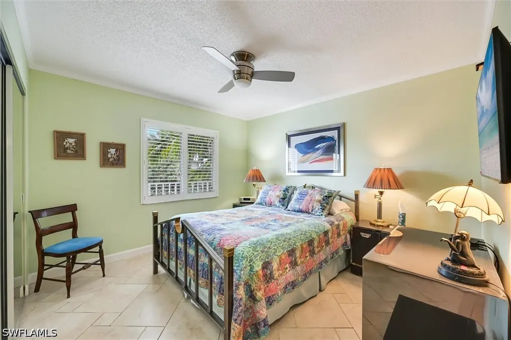 3032 Sandpiper Bay Circle Naples FL 34112