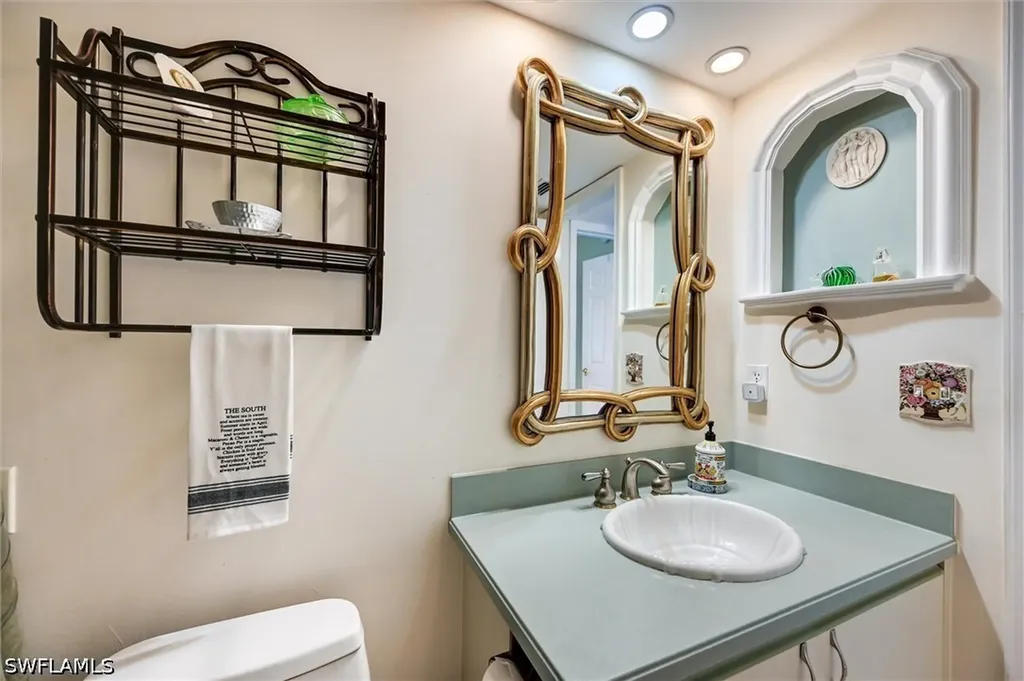 3032 Sandpiper Bay Circle Naples FL 34112