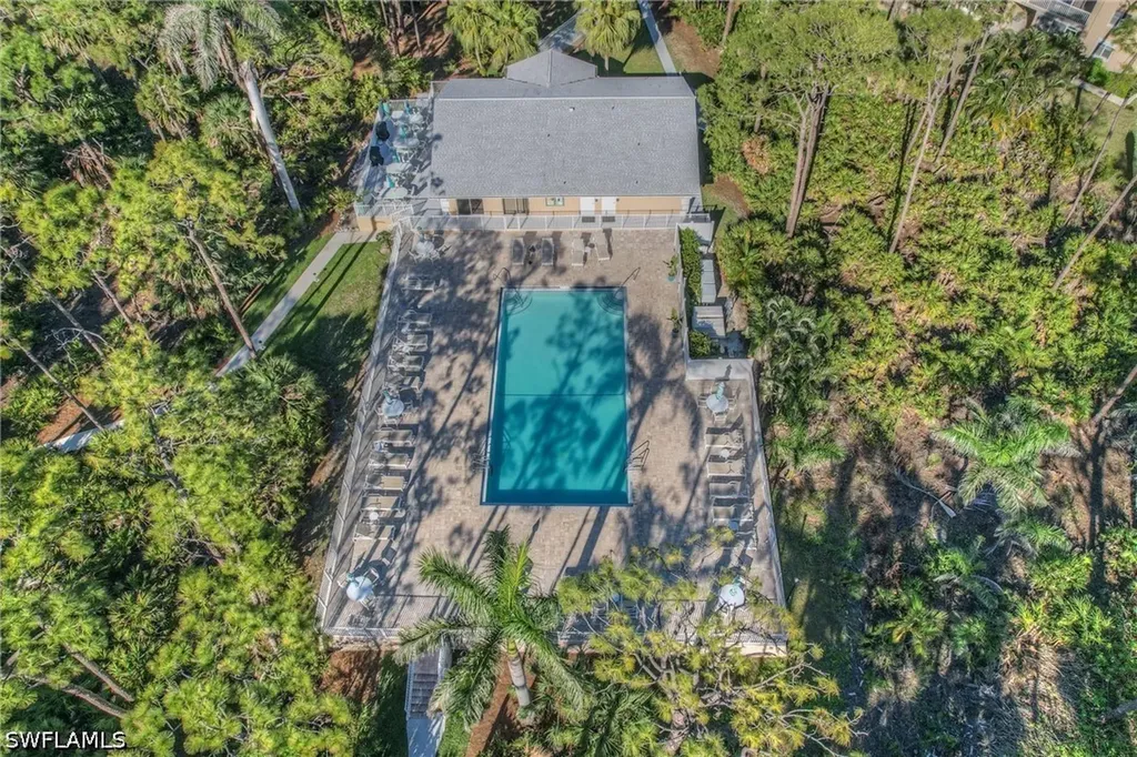 3032 Sandpiper Bay Circle Naples FL 34112