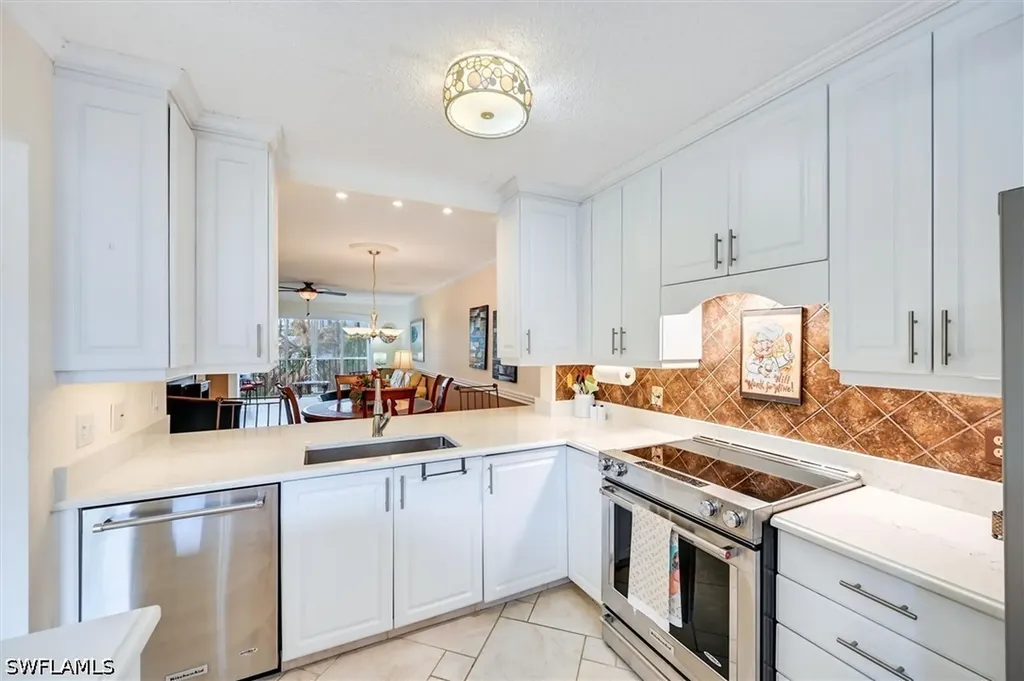 3032 Sandpiper Bay Circle Naples FL 34112