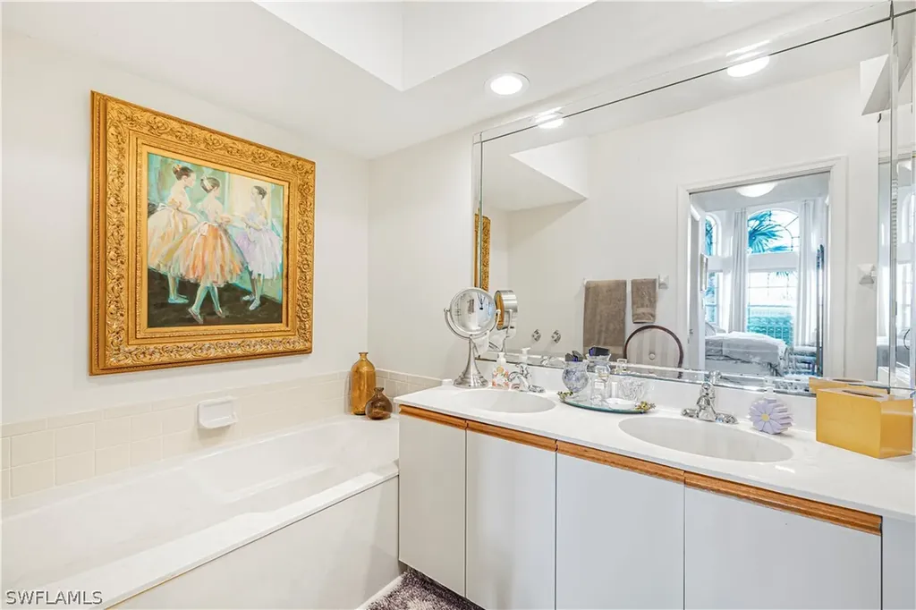 6045 Chardonnay Lane Naples FL 34119