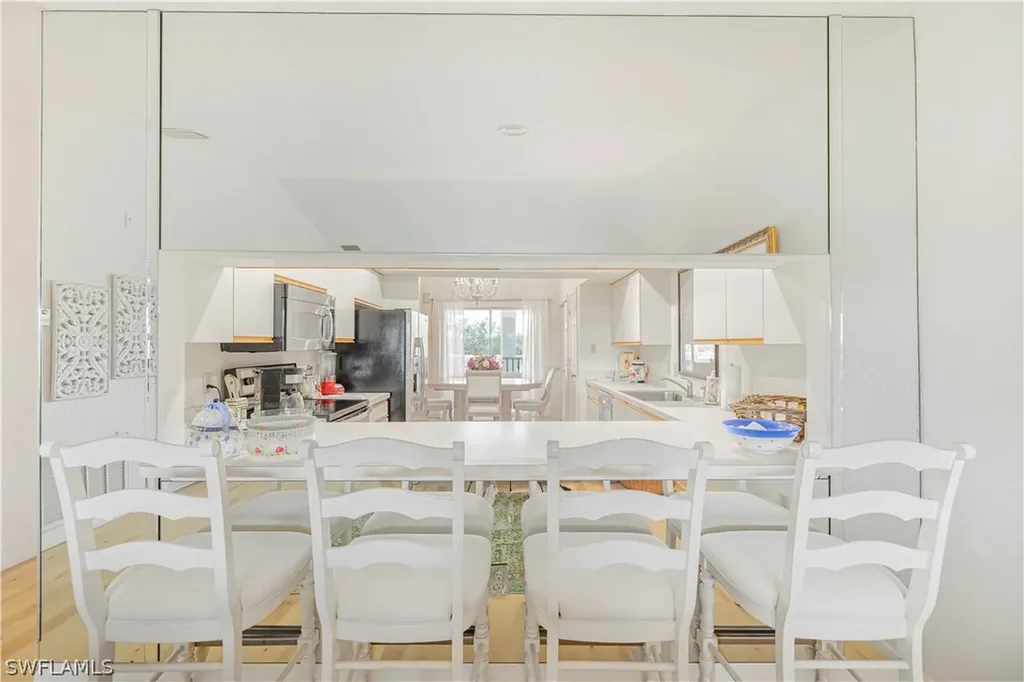 6045 Chardonnay Lane Naples FL 34119