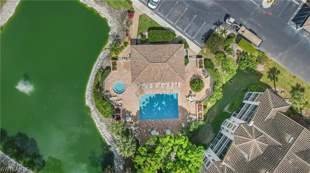 6045 Chardonnay Lane Naples FL 34119