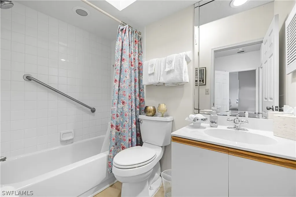 6045 Chardonnay Lane Naples FL 34119