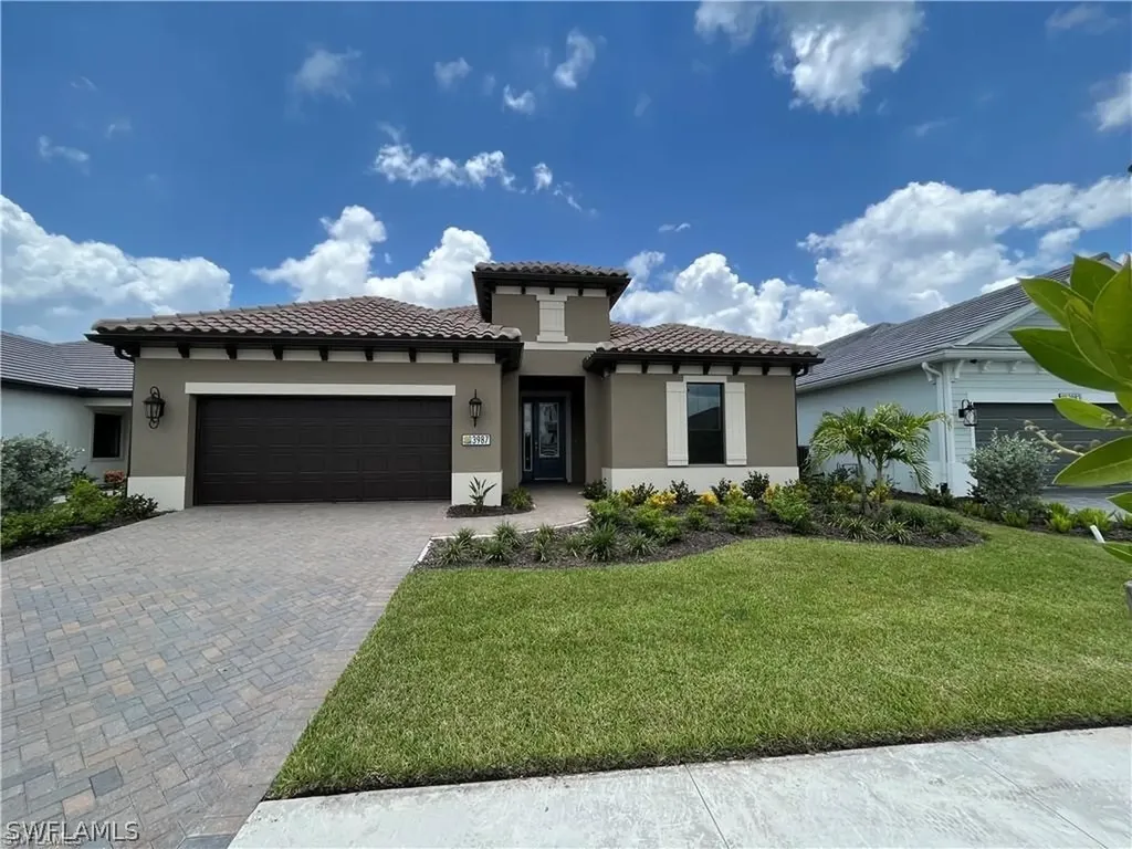 3987 Pegasus Way Naples FL 34120