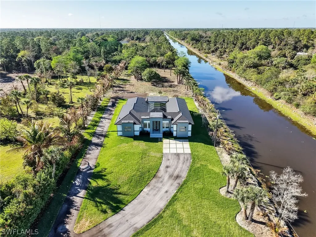 910 Golden Gate Boulevard E Naples FL 34120