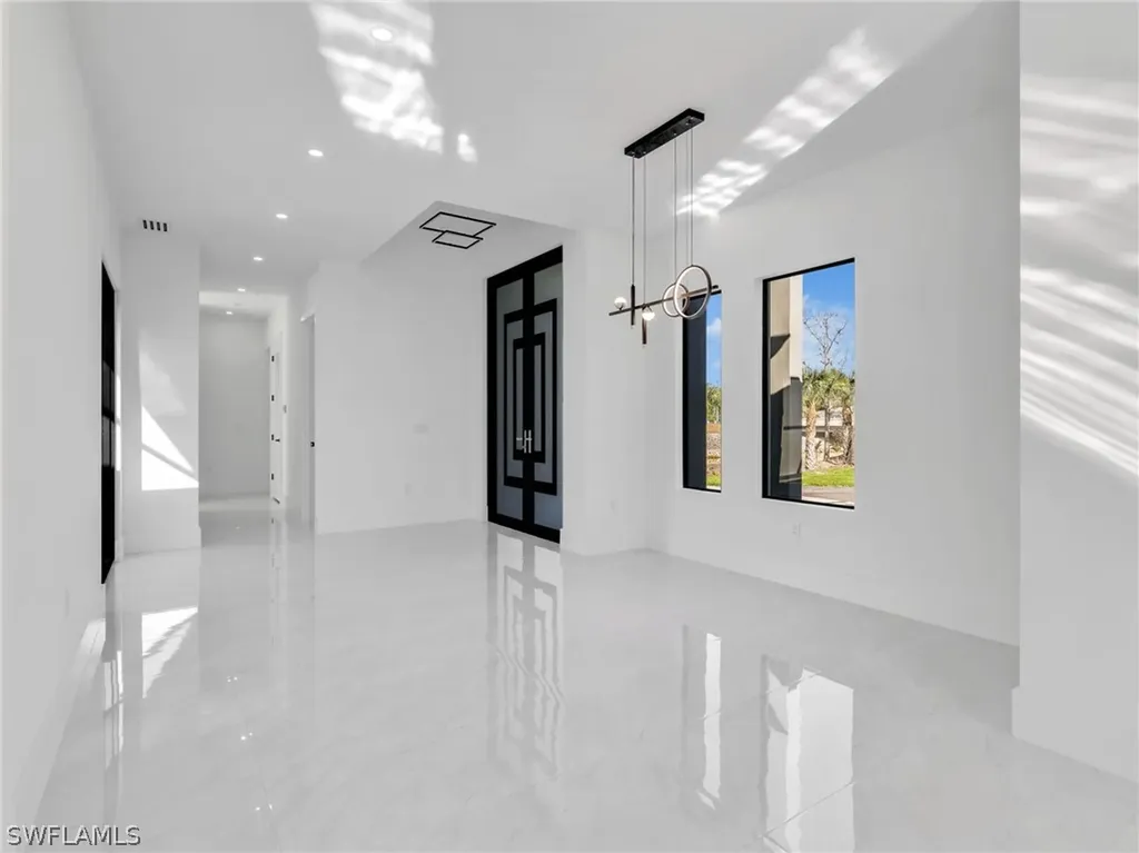 910 Golden Gate Boulevard E Naples FL 34120