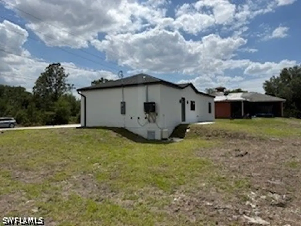 1907 E 15th Street Lehigh Acres FL 33972