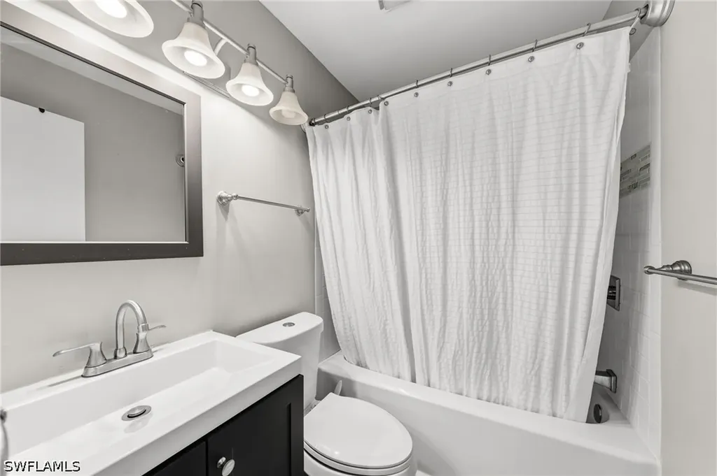 134 2nd Street Bonita Springs FL 34134