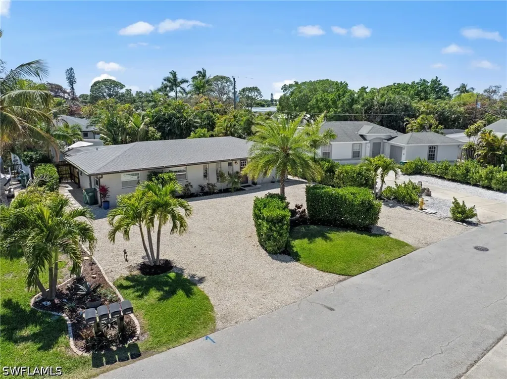 134 2nd Street Bonita Springs FL 34134