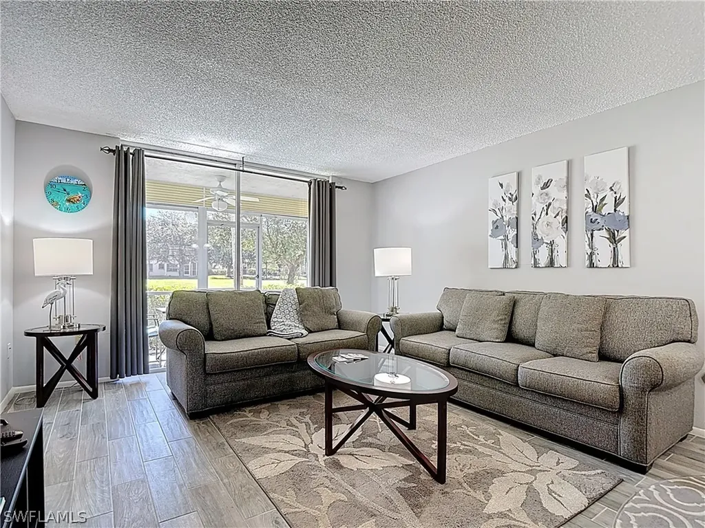 200 Turtle Lake Court Naples FL 34105
