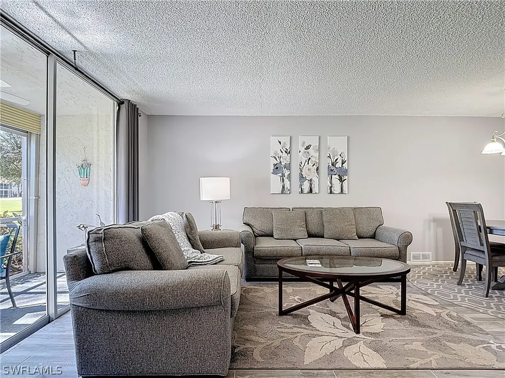 200 Turtle Lake Court Naples FL 34105